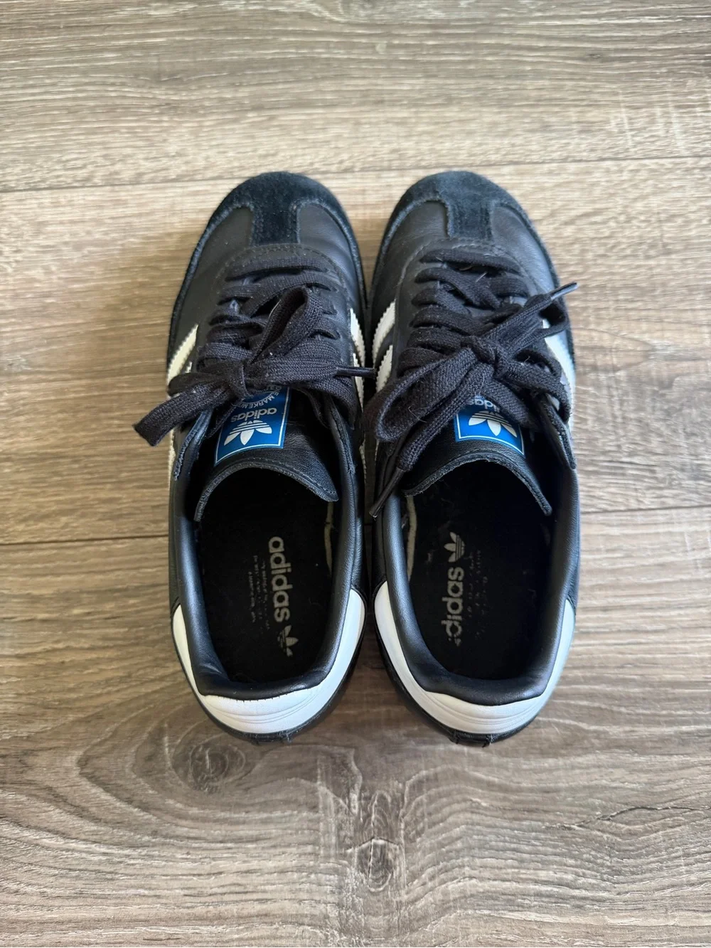 Adidas Samba Classic Men's Black and White Trainers